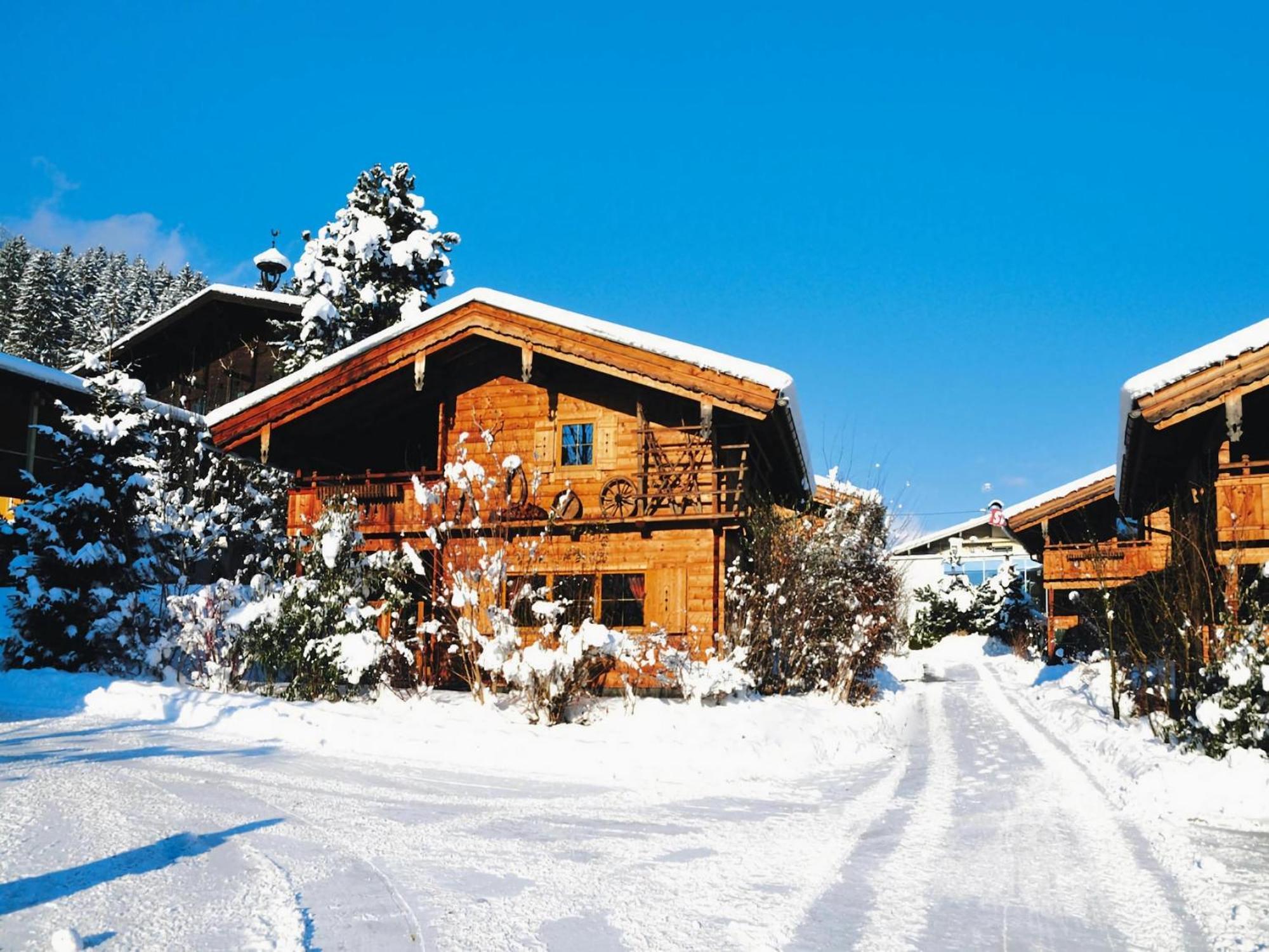 Chalets Almdorf Zillertal F Gen Fügen Extérieur photo